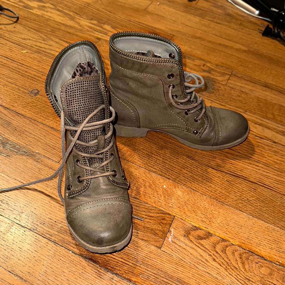 Combat leopard print boots